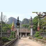 Den Tho Vua Dinh Tien Hoang